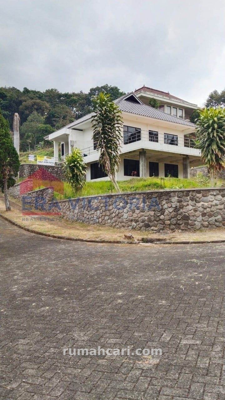Dijual Villa Suasana Sejuk & Syahdu Cocok Untuk Villa Komersil - foto 2