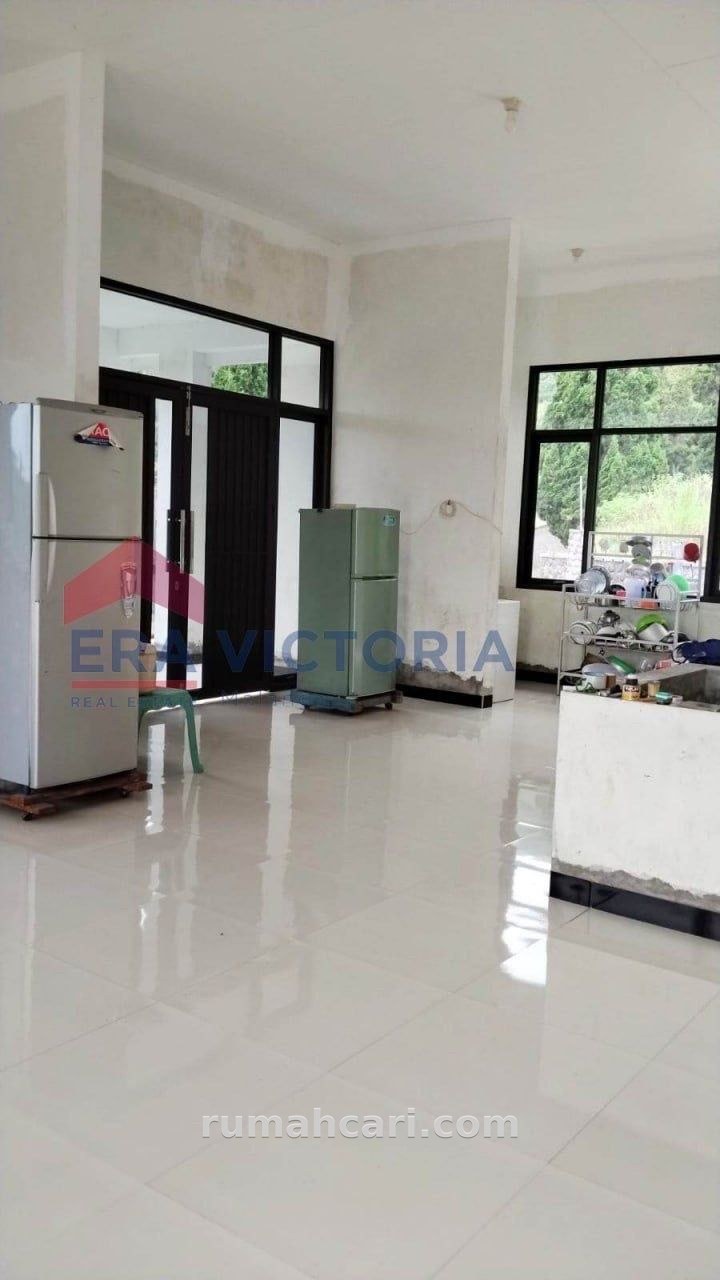 Dijual Villa Suasana Sejuk & Syahdu Cocok Untuk Villa Komersil - foto 4