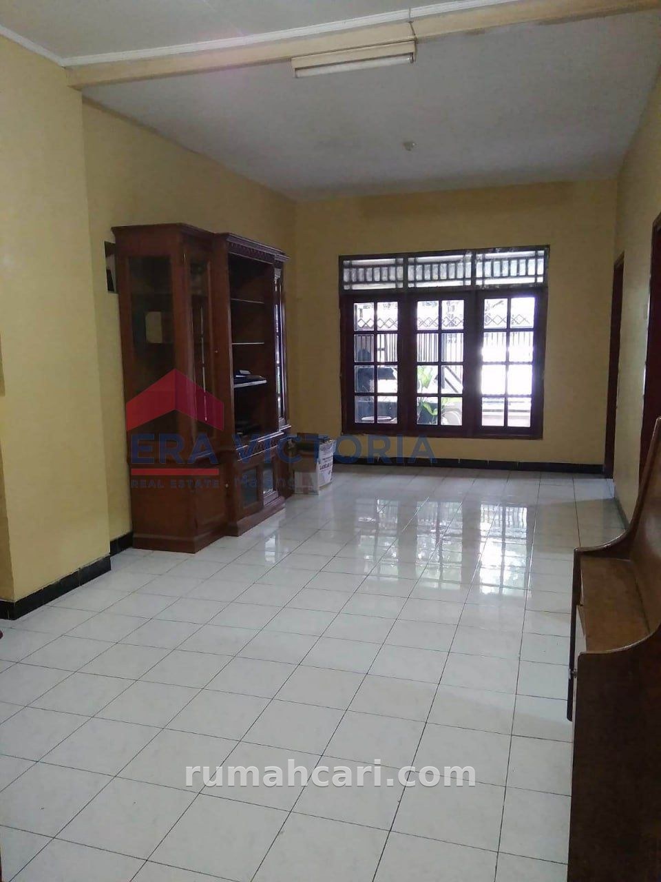 Rumah Dijual di Tengah Kota Malang, 5 Kamar Dekat Pasar - foto 4