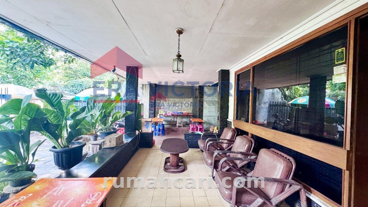 Rumah Full Furnished Kayu Jati Dijual Dekat UMM Malang - foto 2