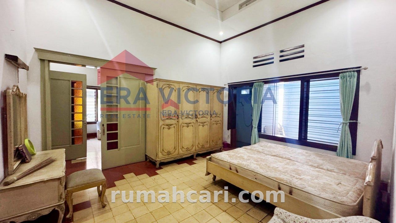 Rumah Full Furnished Kayu Jati Dijual Dekat UMM Malang - foto 4
