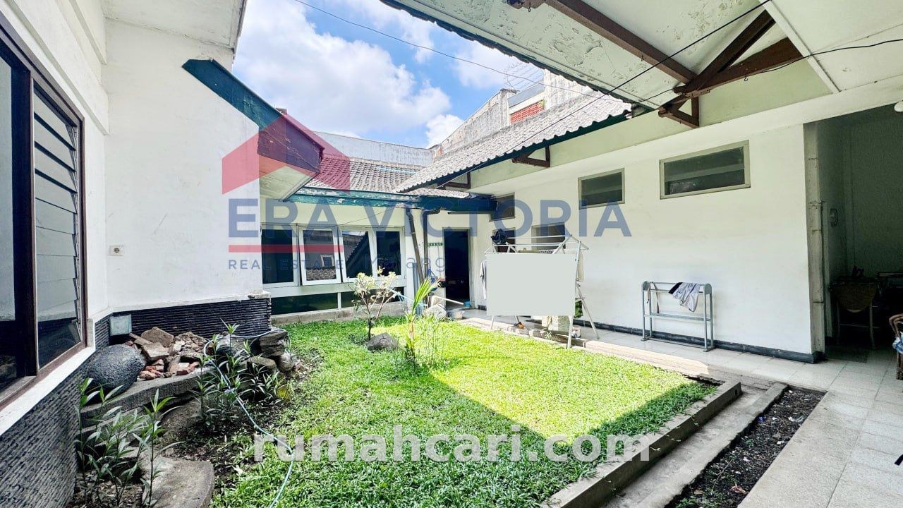 Rumah Full Furnished Kayu Jati Dijual Dekat UMM Malang - foto 5