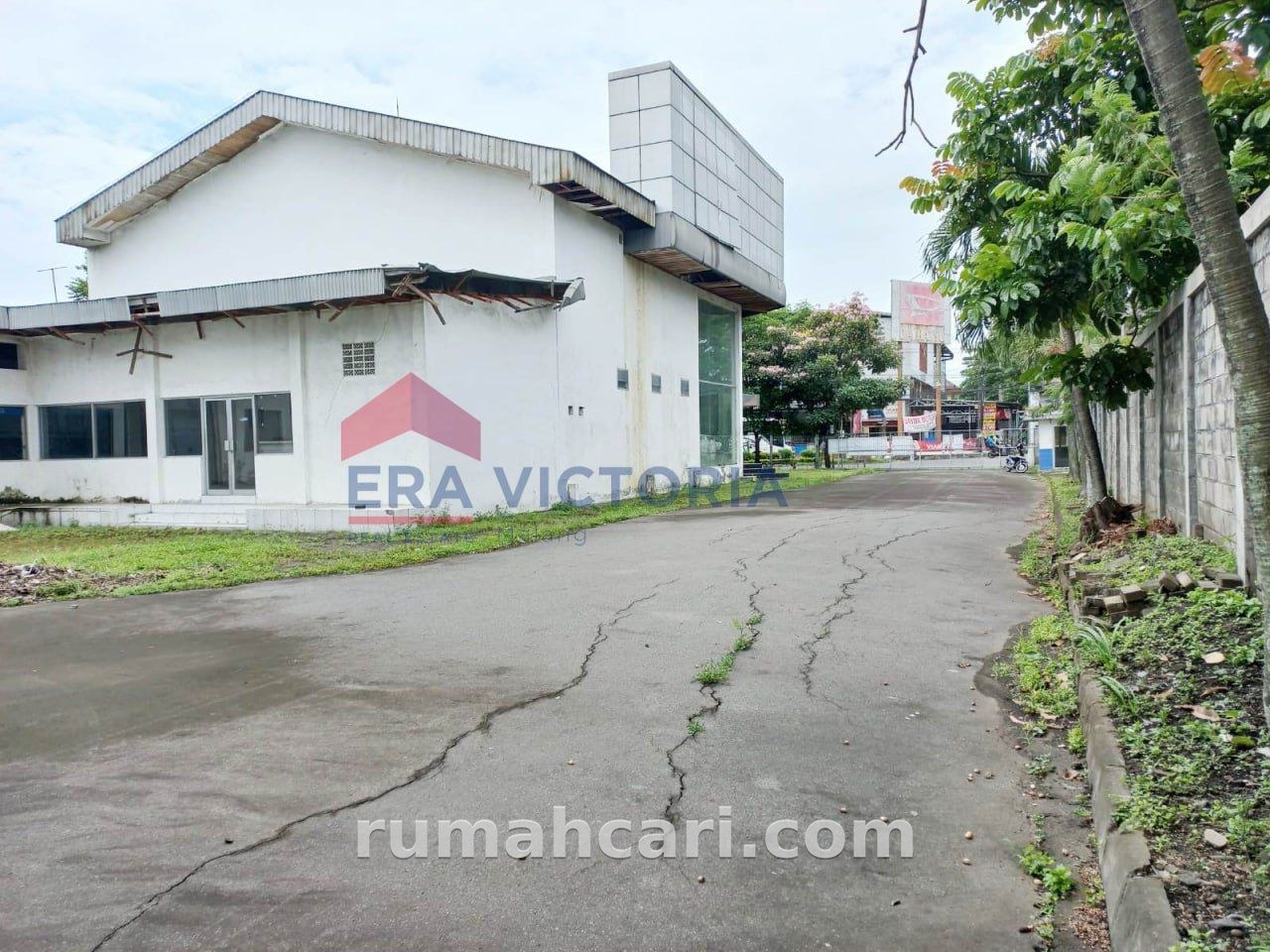Ruang Usaha & Gudang Luas Dijual atau Disewa, Akses Kendaraan Besar - foto 2