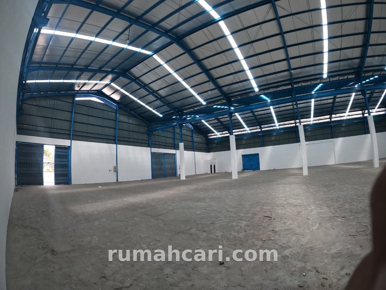 Gudang Disewakan di Sukun, Kota Malang, Luas Tanah 4000 m², Bangunan 1872 m² - foto 5