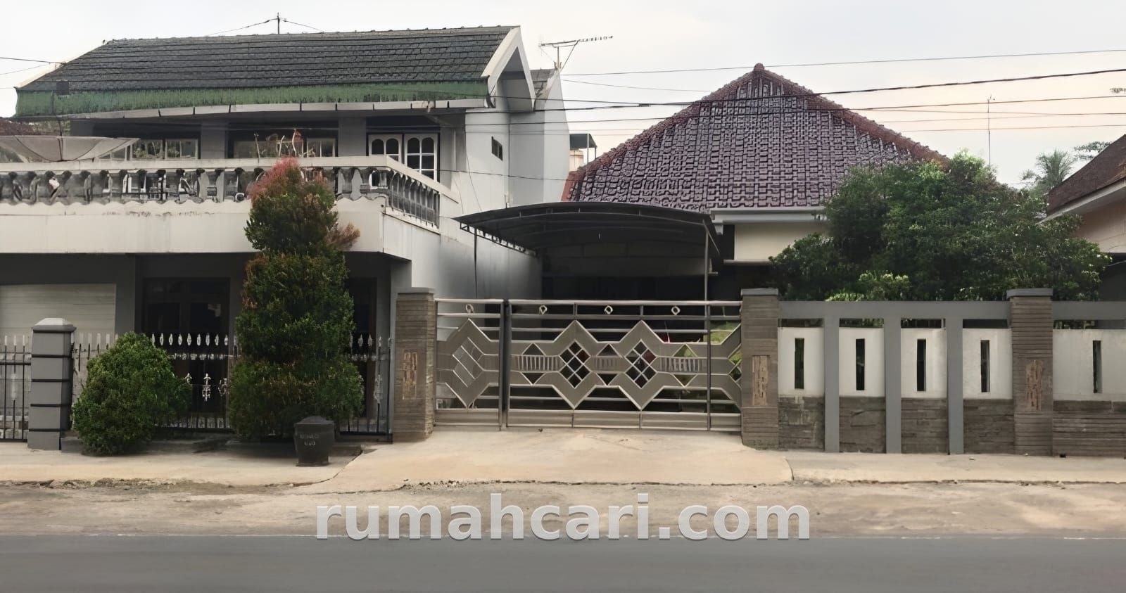 Rumah Luas di Sumber Pucung Malang: 3 Kamar Tidur, Tanah 1050m² Strategis