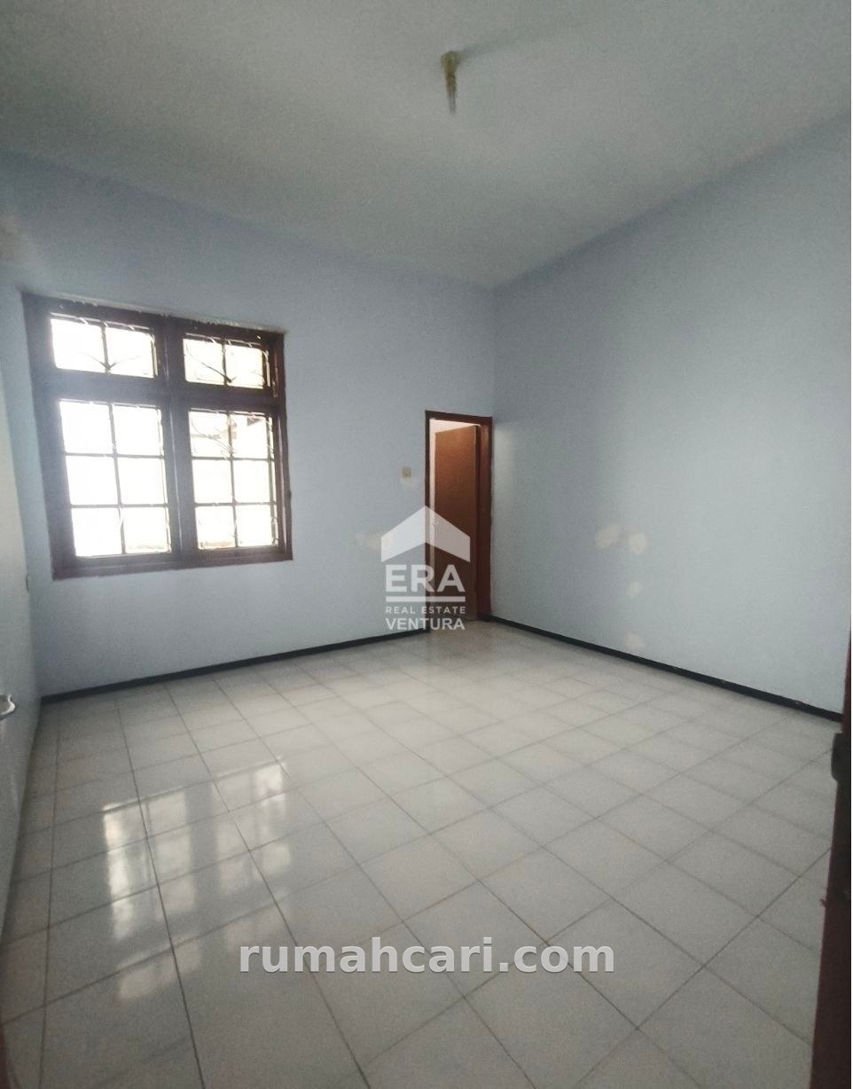 DIJUAL RUMAH STRATEGIS DI TIDAR BAWAH, DEKAT KAMPUS DAN BERBAGAI FASILITAS - foto 3
