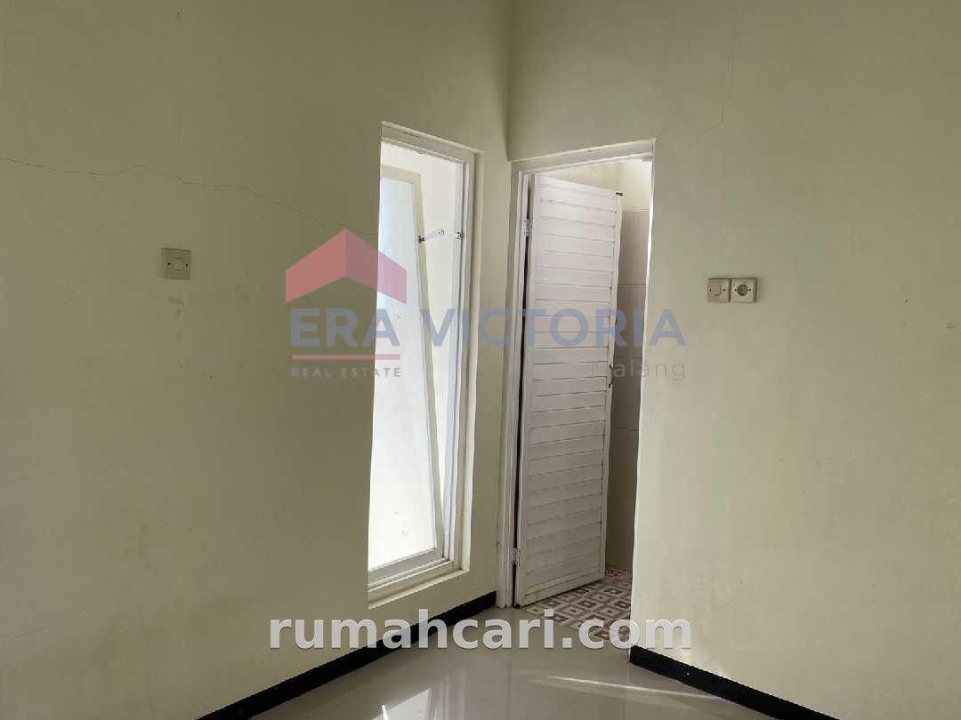 RUMAH DIJUAL DALAM PERUMAHAN DEKAT UMM MALANG - SHM & SIAP HUNI - foto 4