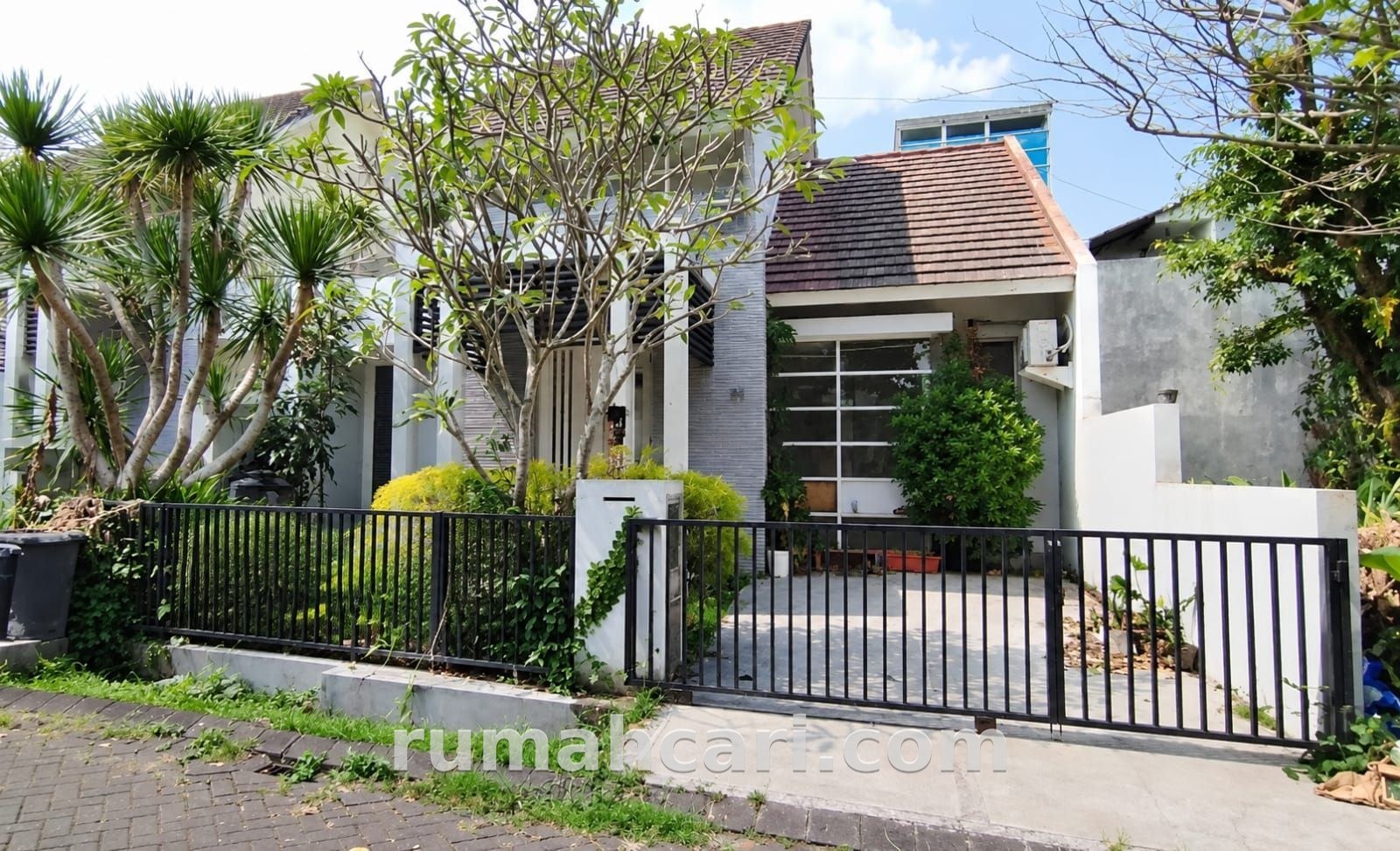 Rumah Siap Huni Daerah Riverside Malang