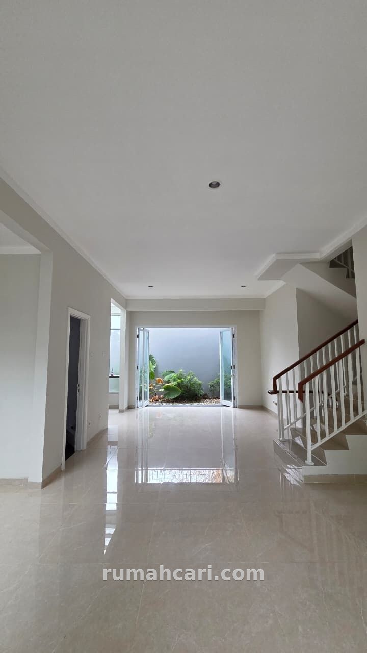 Dijual - Rumah di Kebayoran Bintaro Jaya Sektor 7 - foto 3