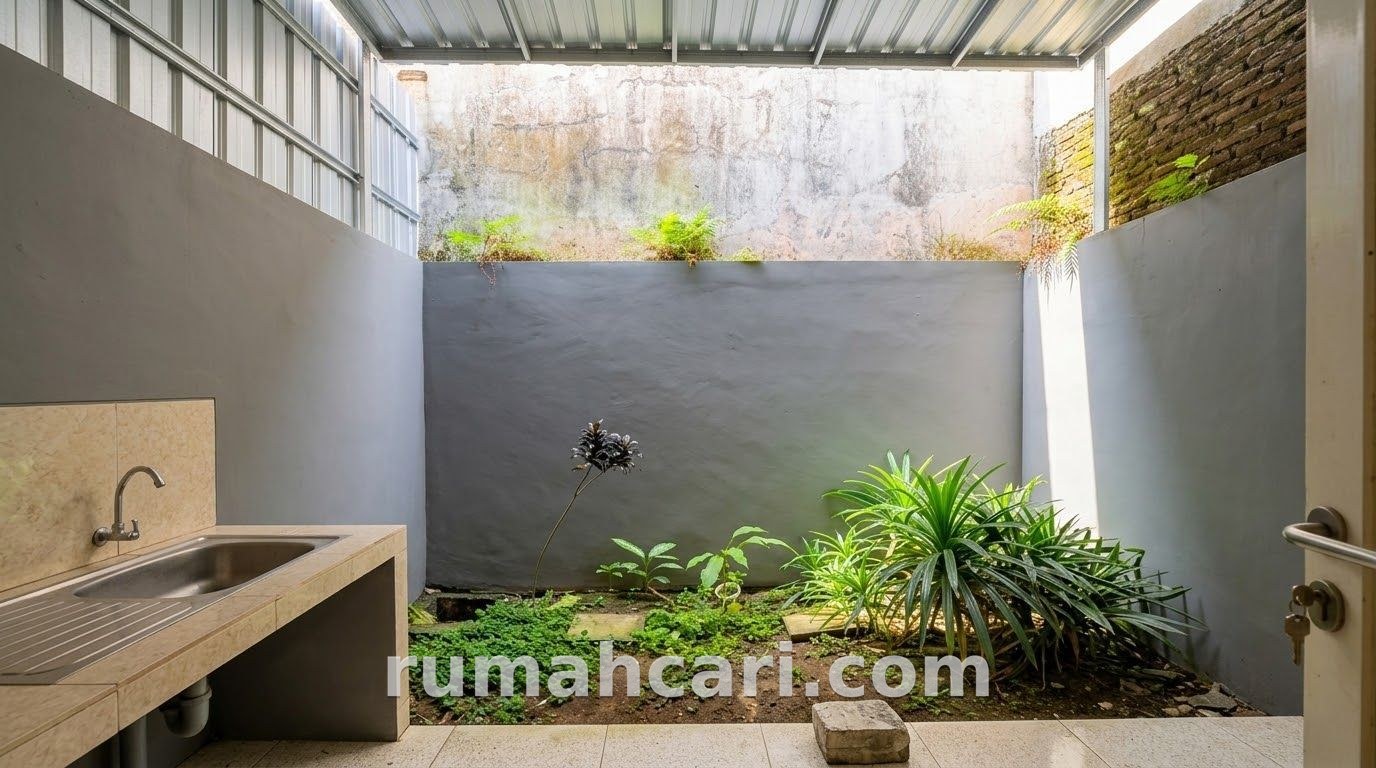 RUMAH 2 LANTAI STRATEGIS DI CEMOROKANDANG, MALANG - foto 4
