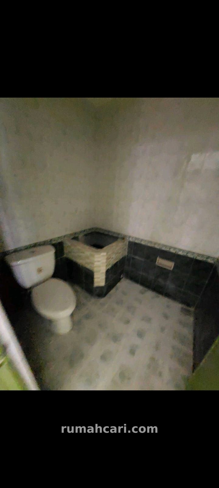 Dijual/Disewakan Rumah LT 300 m², SHM di Nginden Jangkungan, Kota Surabaya - foto 2