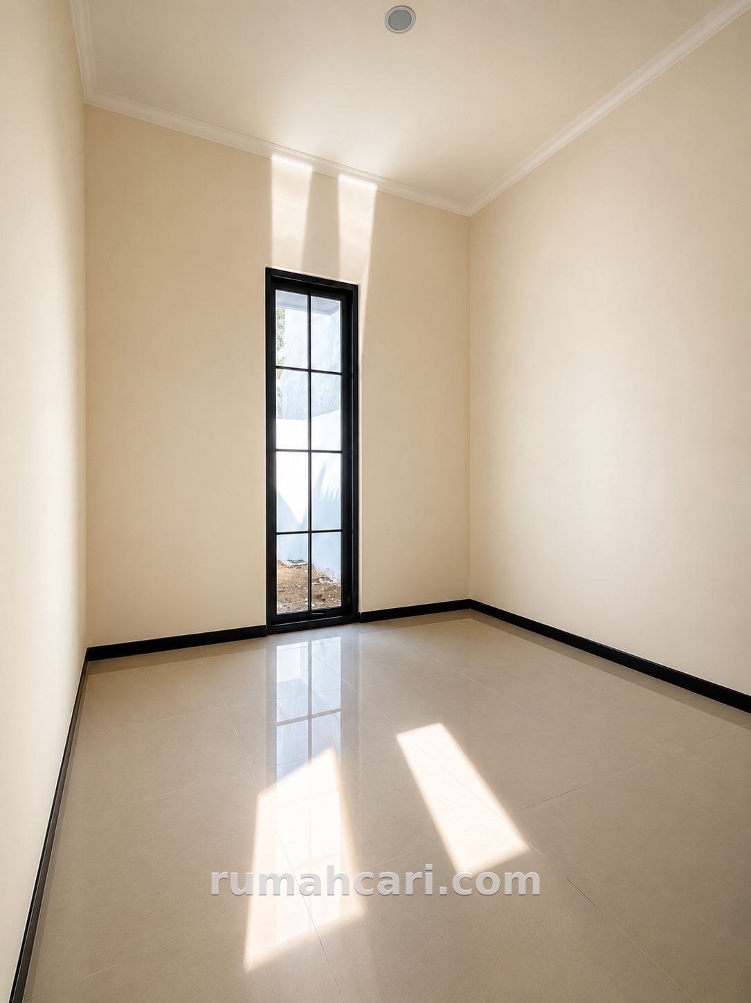 Rumah Tinggal di Lokasi Strategis - foto 5