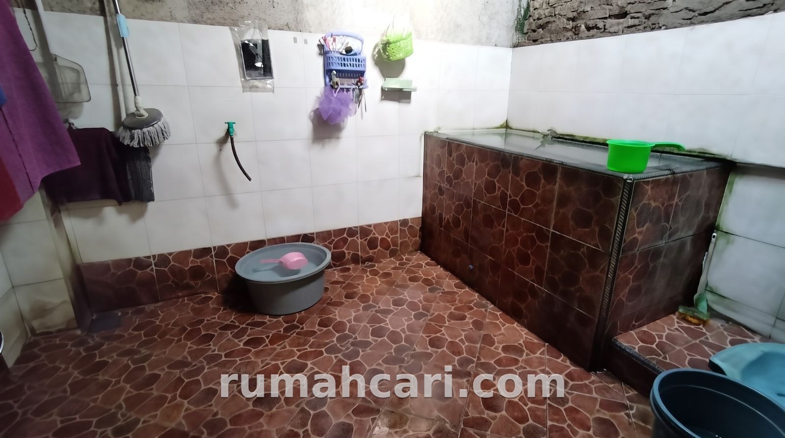 RUMAH LUAS STRATEGIS DI GONDOWANGI WAGIR, MALANG - foto 3