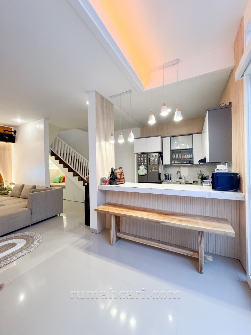 Rumah 3 Kamar Tidur 3 Kamar Mandi di Apple 8 Residence Bumiaji Kota Batu, LT 121 m² LB 165 m² SHM - foto 3