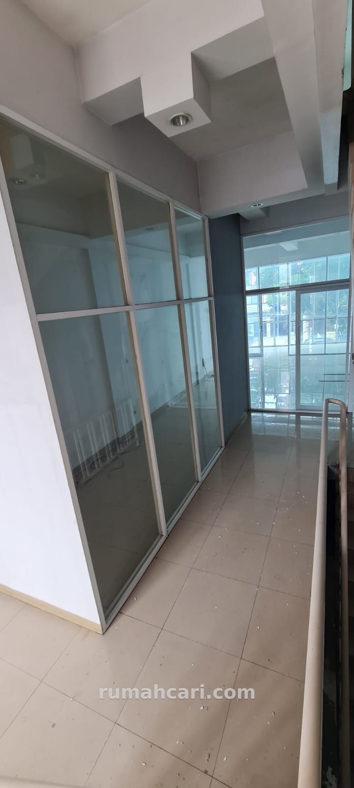 Ruko Strategis 3.5 Lantai di Bintaro Utama 3 Sektor 3, Cocok untuk Berbagai Usaha - foto 3