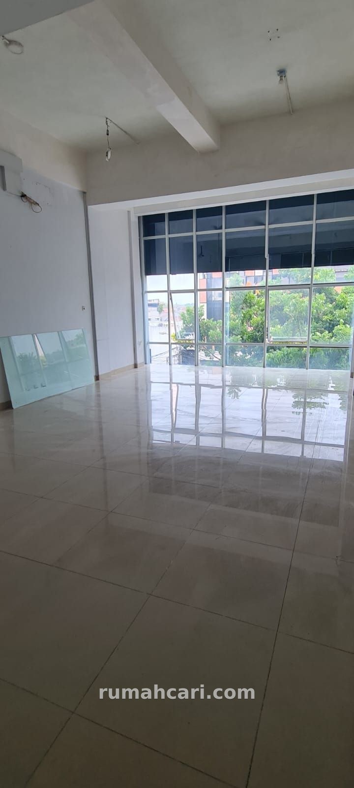 Ruko Strategis 3.5 Lantai di Bintaro Utama 3 Sektor 3, Cocok untuk Berbagai Usaha - foto 6