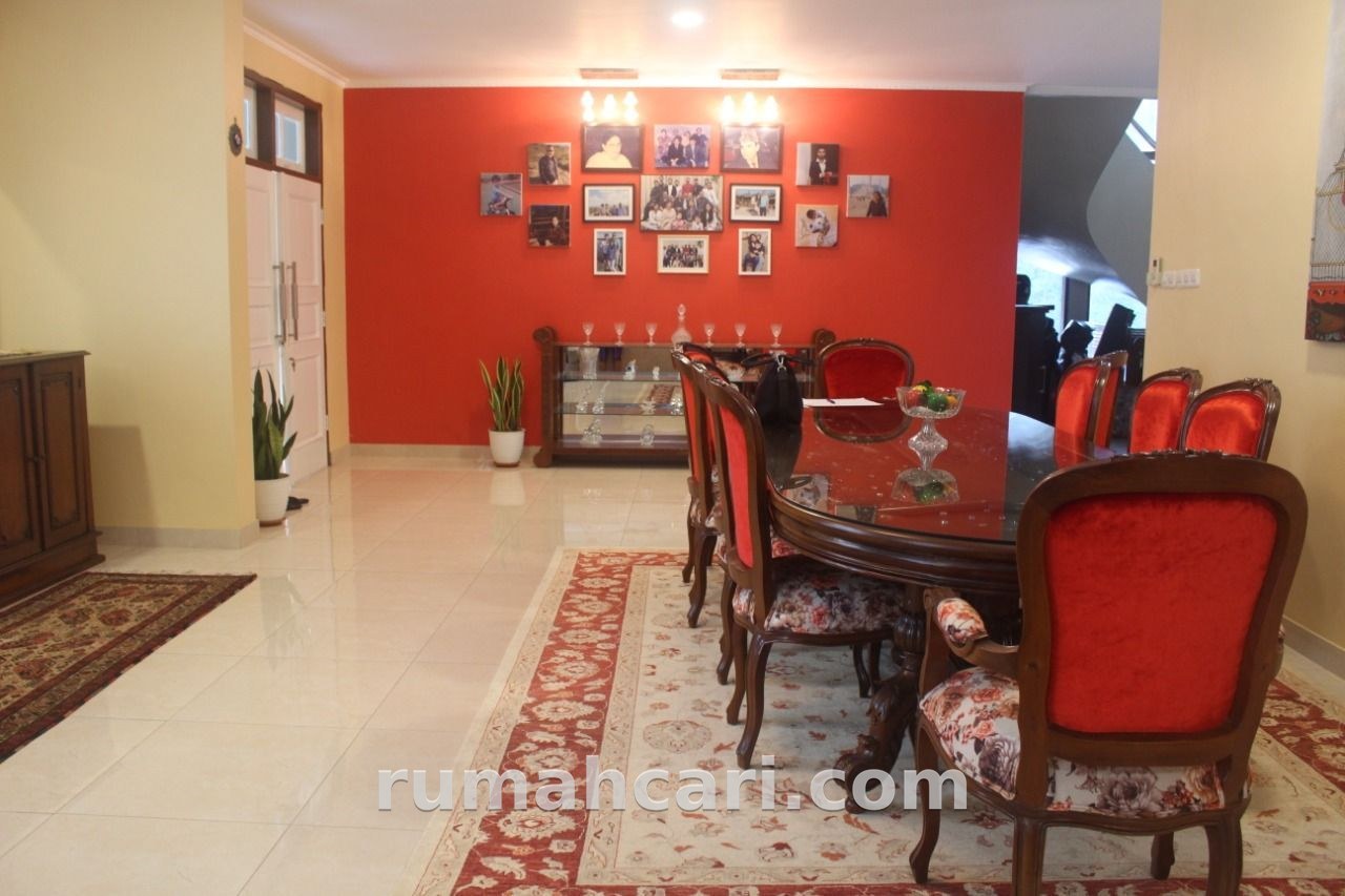 Rumah Mewah 2 Lantai 4+1 Kamar di Cipete Utara Jakarta Selatan, SHM - foto 5