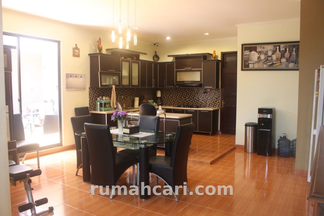 Rumah Mewah 2 Lantai 4+1 Kamar di Cipete Utara Jakarta Selatan, SHM - foto 6