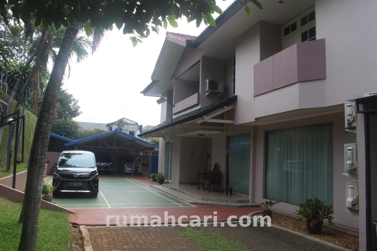 Rumah Mewah 2 Lantai 4+1 Kamar di Cipete Utara Jakarta Selatan, SHM - foto 7