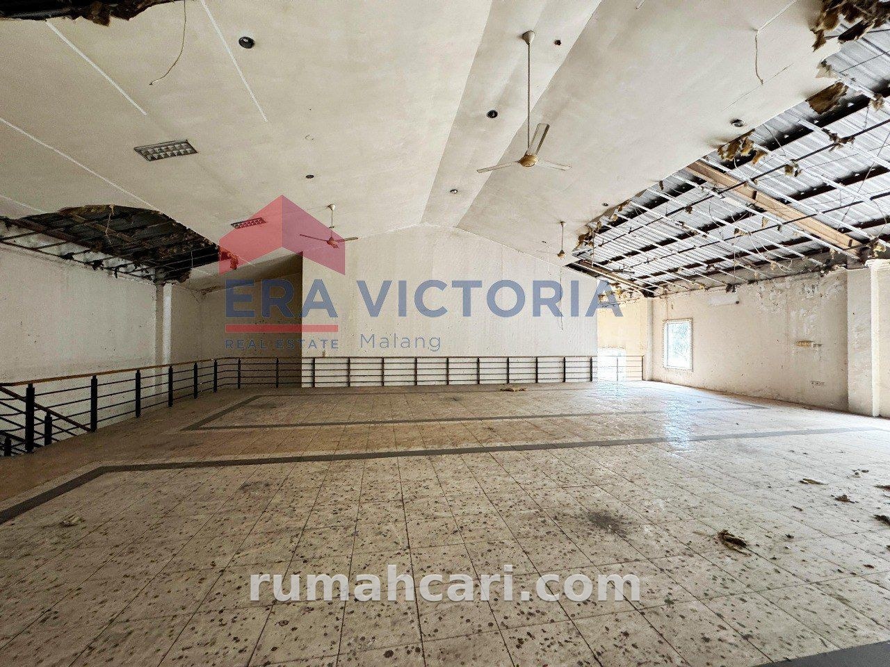 Ruko Besar Lokasi Super Strategis Di Jalan Poros Malang Surabaya - foto 6