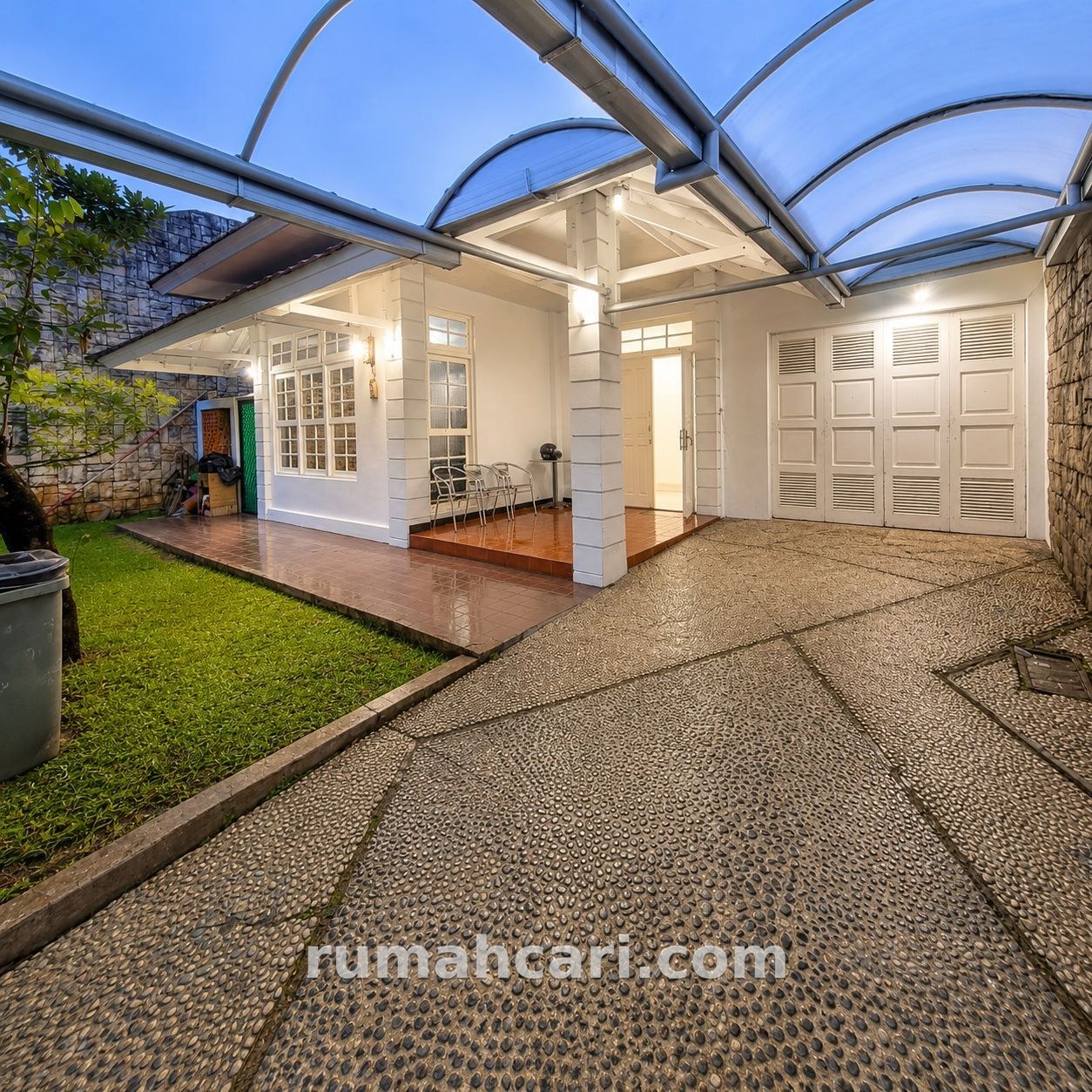 Rumah Disewakan di Menteng Dalam - foto 2
